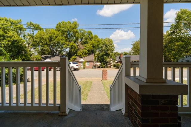 2215 Albion St, Nashville, TN 37208