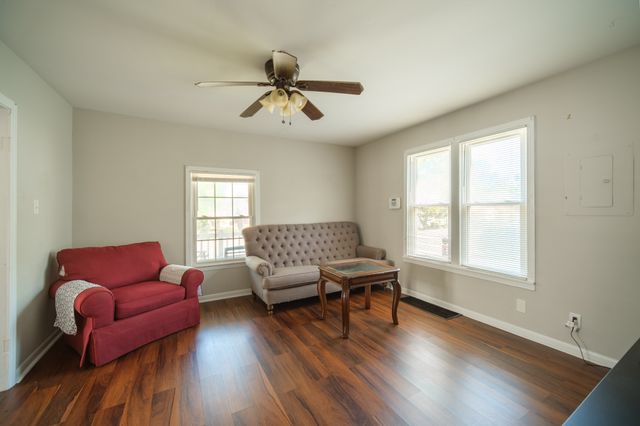 2215 Albion St, Nashville, TN 37208