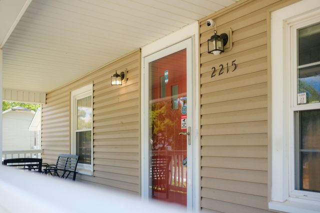2215 Albion St, Nashville, TN 37208