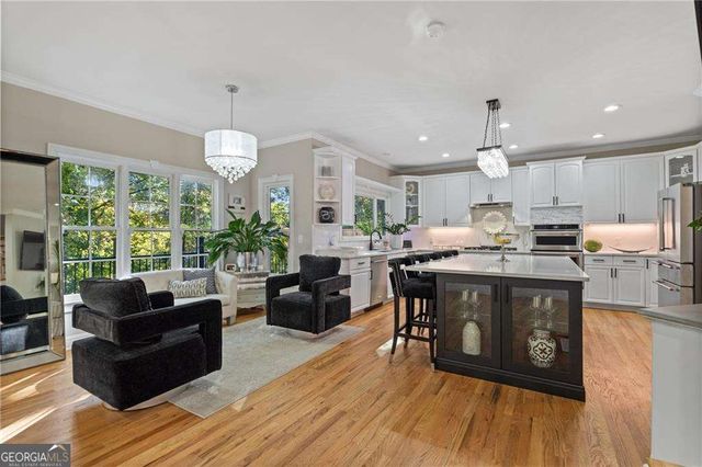 820 Glen Royal Drive, Roswell, GA 30076