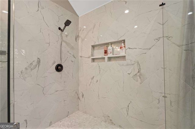 820 Glen Royal Drive, Roswell, GA 30076