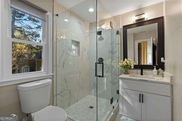 820 Glen Royal Drive, Roswell, GA 30076