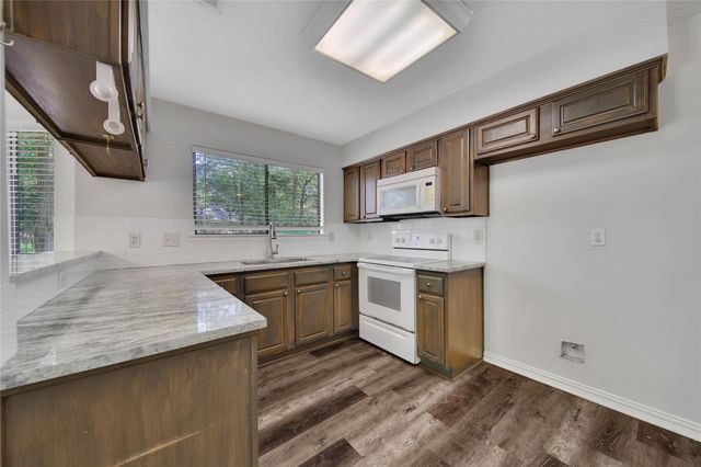 11334 Twain Drive, Montgomery, TX 77356