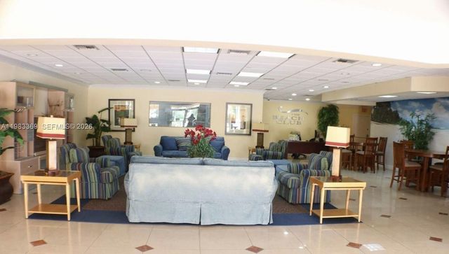 9351 Fontainebleau Blvd B415, Miami, FL 33172