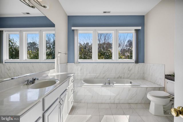 10 PETER HURD WAY, Marlton, NJ 08053