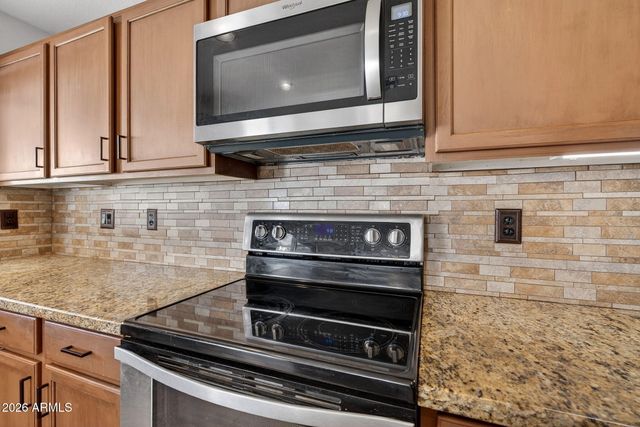 10824 W LONE CACTUS Drive, Sun City, AZ 85373