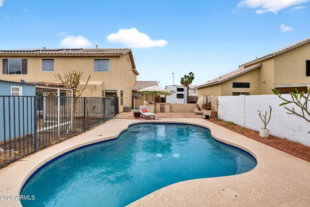 10824 W LONE CACTUS Drive, Sun City, AZ 85373