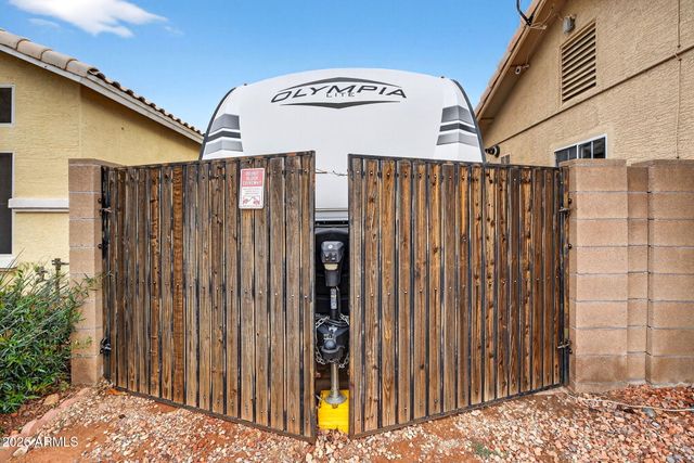 10824 W LONE CACTUS Drive, Sun City, AZ 85373