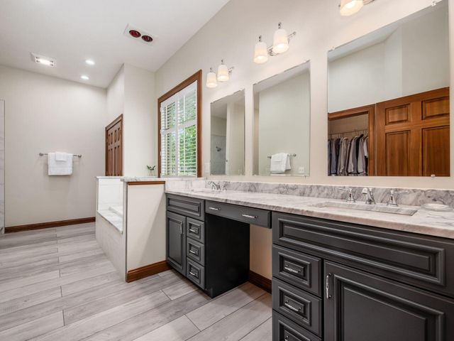 3818 Riverwatch Lane, Columbus, OH 43221