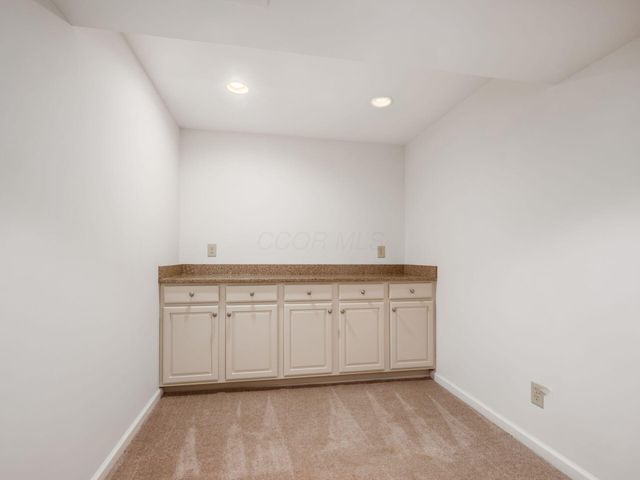 3818 Riverwatch Lane, Columbus, OH 43221