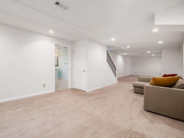 3818 Riverwatch Lane, Columbus, OH 43221