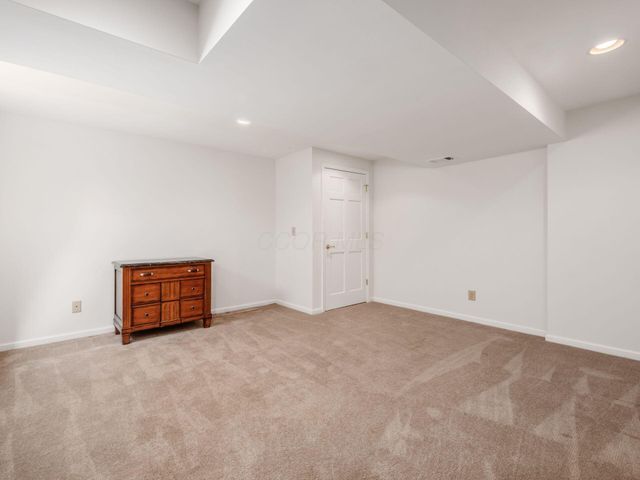 3818 Riverwatch Lane, Columbus, OH 43221