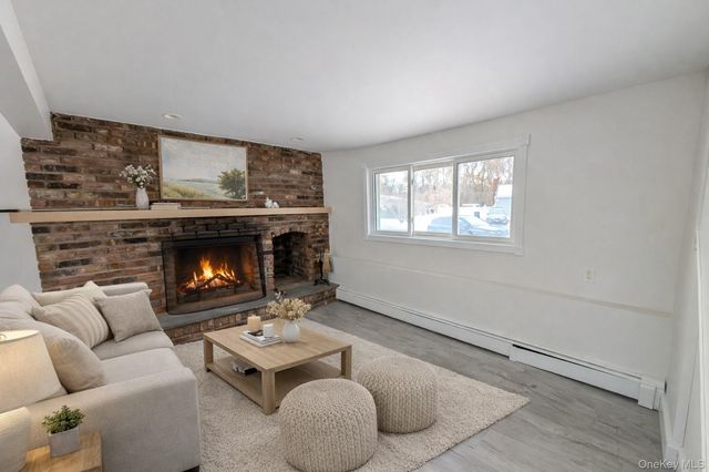 41 Richmond Street, Islip, NY 11751