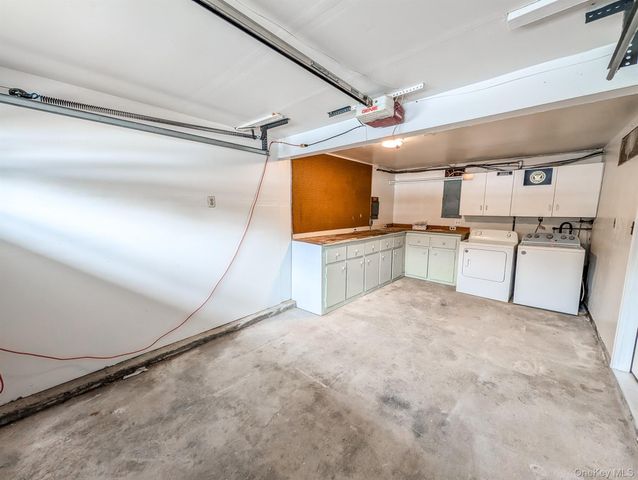 41 Richmond Street, Islip, NY 11751