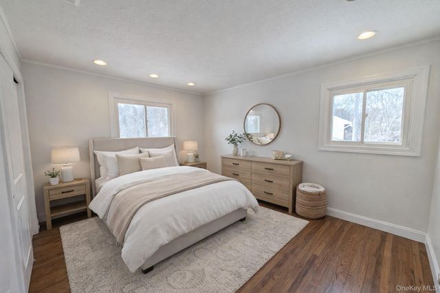 41 Richmond Street, Islip, NY 11751