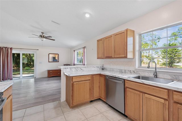 85 BIRD OF PARADISE DRIVE, Palm Coast, FL 32137