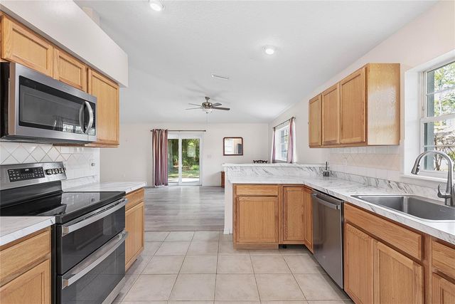 85 BIRD OF PARADISE DRIVE, Palm Coast, FL 32137