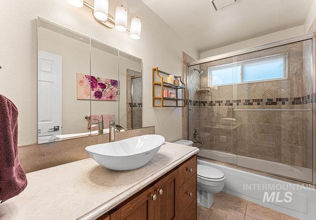 4163 N La Fontana Way, Boise, ID 83702