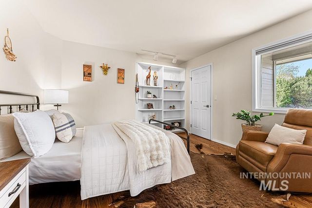 4163 N La Fontana Way, Boise, ID 83702