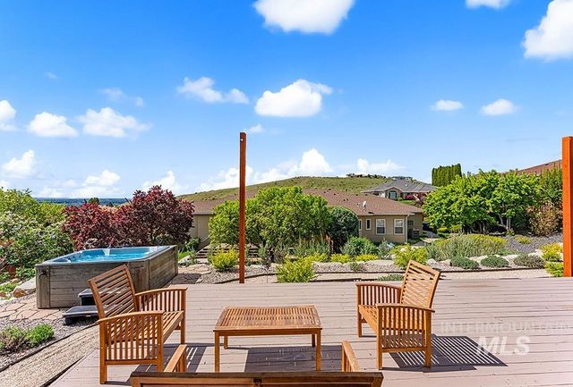 4163 N La Fontana Way, Boise, ID 83702