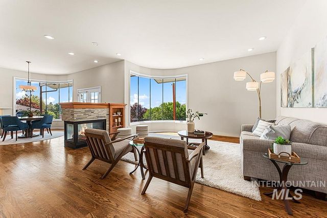 4163 N La Fontana Way, Boise, ID 83702