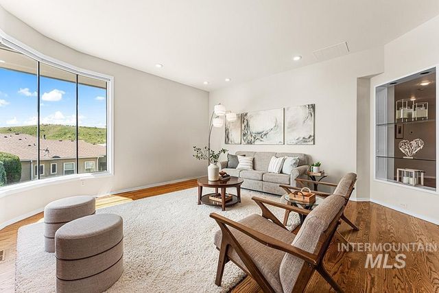 4163 N La Fontana Way, Boise, ID 83702