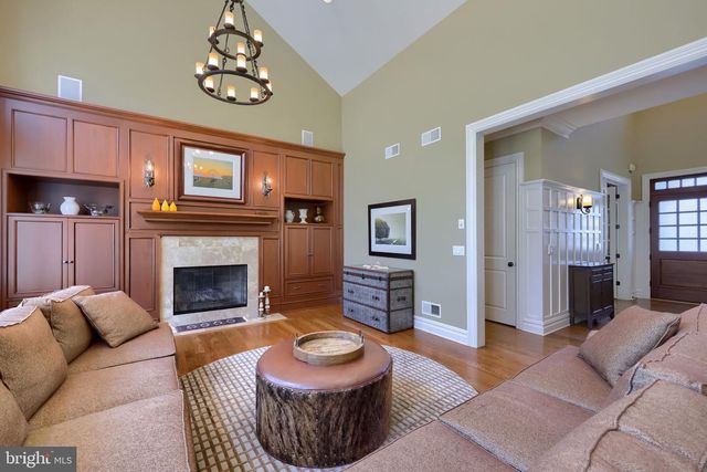 388 WHEATFIELD DR, Lititz, PA 17543