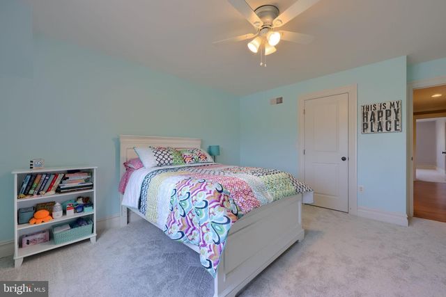 388 WHEATFIELD DR, Lititz, PA 17543