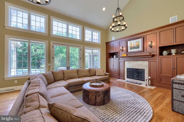 388 WHEATFIELD DR, Lititz, PA 17543