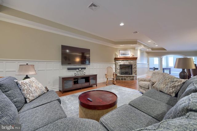 388 WHEATFIELD DR, Lititz, PA 17543