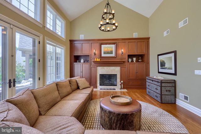 388 WHEATFIELD DR, Lititz, PA 17543