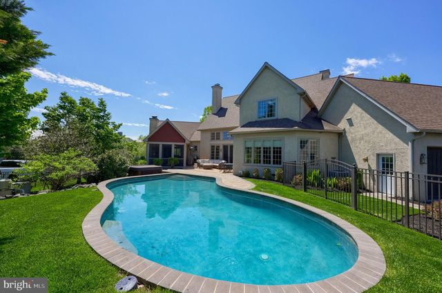 388 WHEATFIELD DR, Lititz, PA 17543