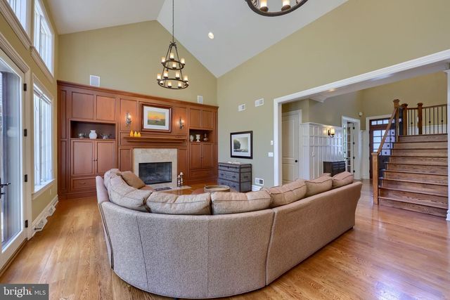 388 WHEATFIELD DR, Lititz, PA 17543