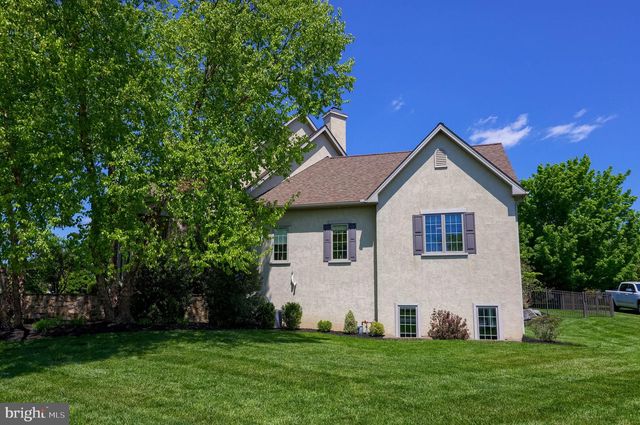 388 WHEATFIELD DR, Lititz, PA 17543