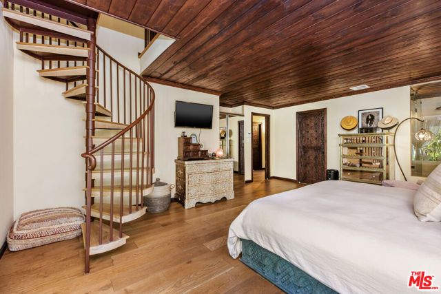 3092 Laurel Canyon Boulevard, Studio City (los Angeles), CA 91604