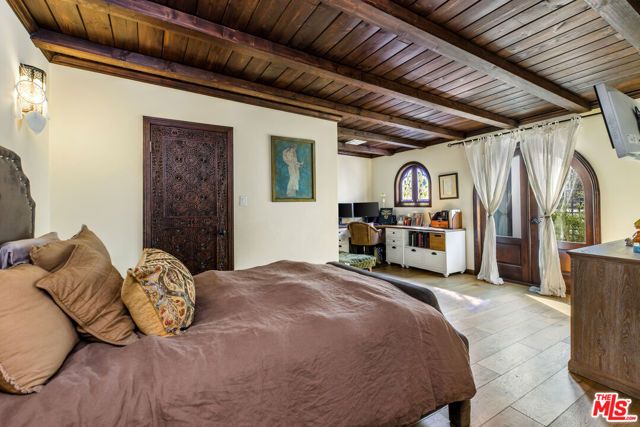 3092 Laurel Canyon Boulevard, Studio City (los Angeles), CA 91604