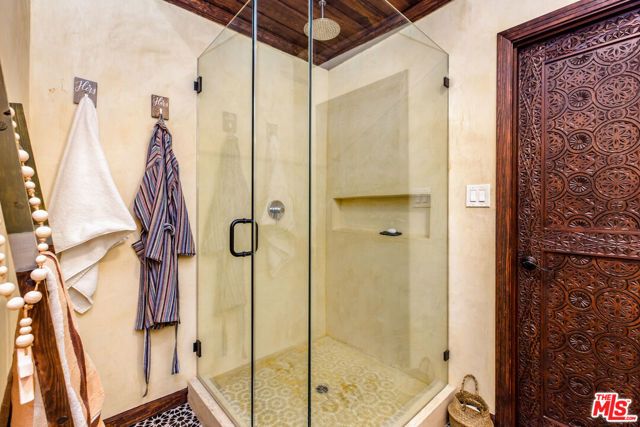 3092 Laurel Canyon Boulevard, Studio City (los Angeles), CA 91604