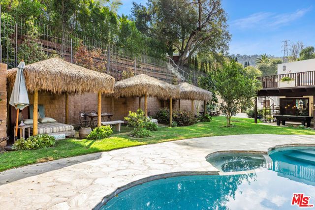 3092 Laurel Canyon Boulevard, Studio City (los Angeles), CA 91604