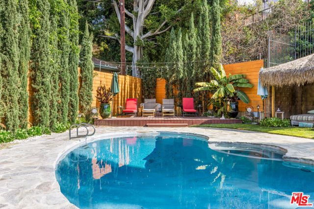 3092 Laurel Canyon Boulevard, Studio City (los Angeles), CA 91604
