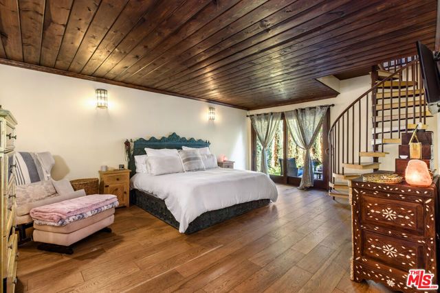 3092 Laurel Canyon Boulevard, Studio City (los Angeles), CA 91604