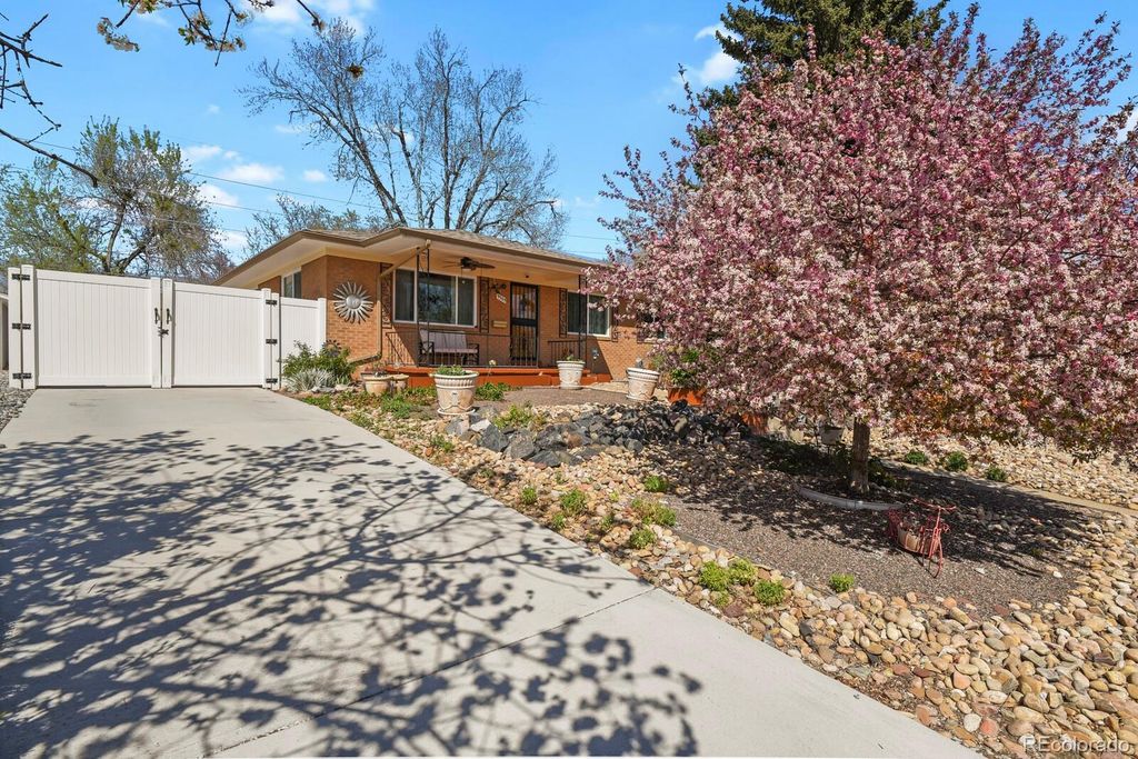 9305 W 52nd Avenue, Arvada, CO 80002