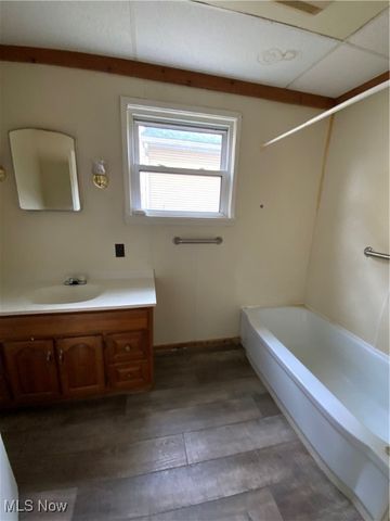 406 Vine Street, East Liverpool, OH 43920