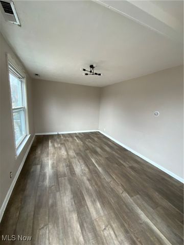 406 Vine Street, East Liverpool, OH 43920