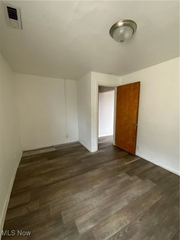 406 Vine Street, East Liverpool, OH 43920