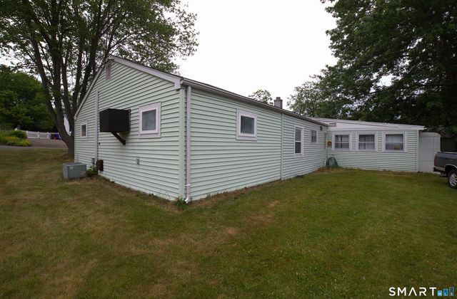 61 Circle Drive, Wallingford, CT 06492