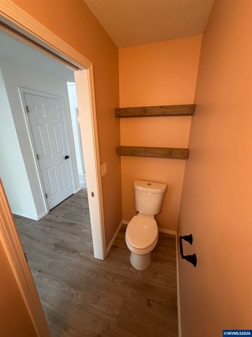 7864 Jani Ct NE, Keizer, OR 97303