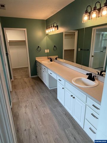 7864 Jani Ct NE, Keizer, OR 97303