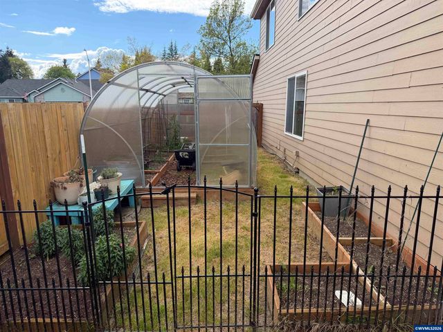 7864 Jani Ct NE, Keizer, OR 97303