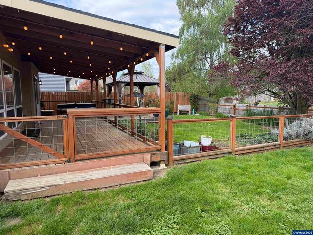 7864 Jani Ct NE, Keizer, OR 97303