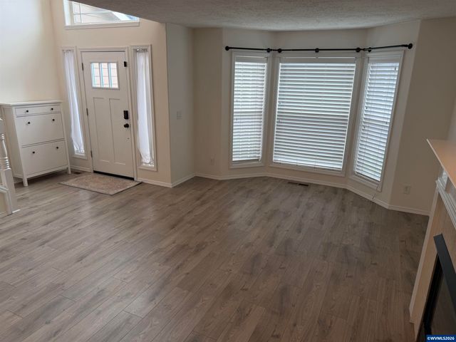 7864 Jani Ct NE, Keizer, OR 97303